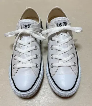 컨버스 올스타 가죽 화이트 22cm 새상품