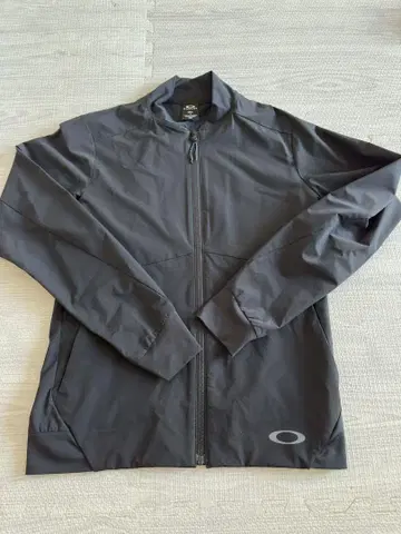 Oakley 블랙 자켓