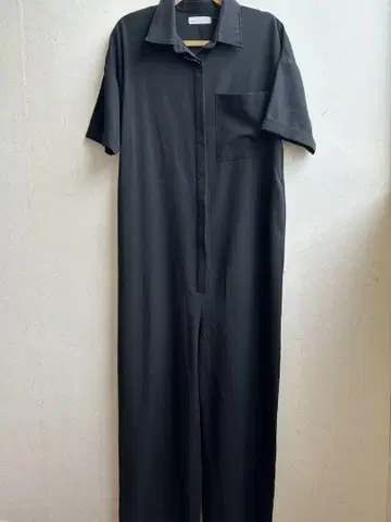 블랙 올인원 반팔 안티카