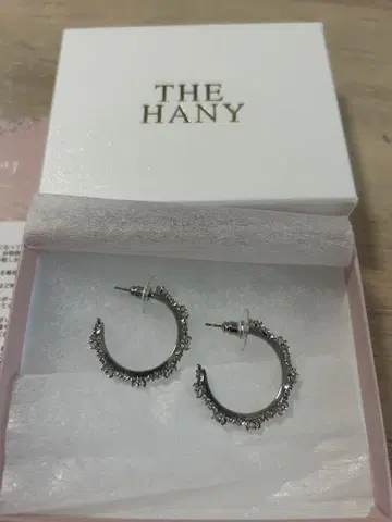 THE HANY 귀걸이