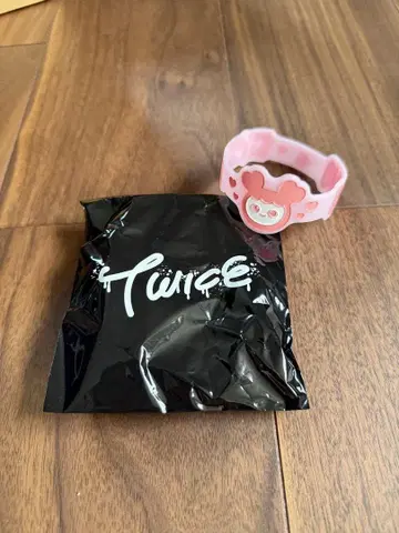 TWICE this is for 러버 밴드 허벅지