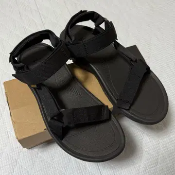미사용 새상품 TEVA HURRICANE XLT2 27.0cm