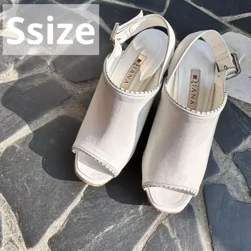 DIANA 화이트 통굽 헤이세이 갸루 샌들 웨지솔 S 벨트
