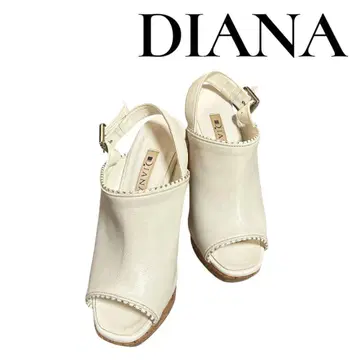 DIANA 화이트 통굽 헤이세이 갸루 샌들 웨지솔 S 벨트