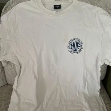 HUF 화이트 티셔츠
