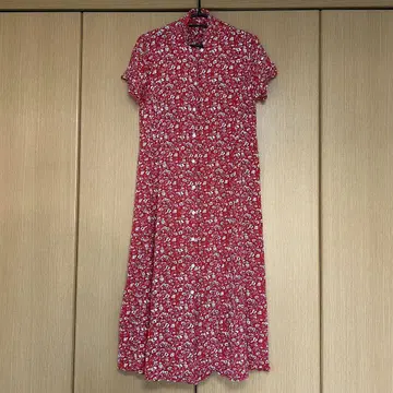 OUTDOOR PRODUCTS 미니 꽃무늬 오픈 카라 원피스 [F]