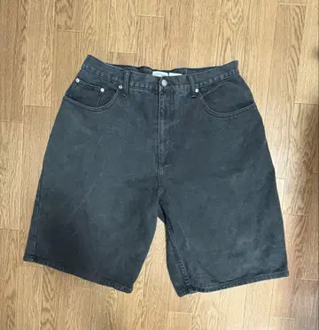 GUESS 블랙 데님 숏팬츠 USA제 90s