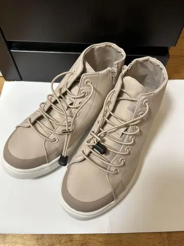 MICHAEL KLEIN 방수 베이지 스니커즈 24.5cm
