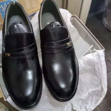OTSUKA 블랙 로퍼