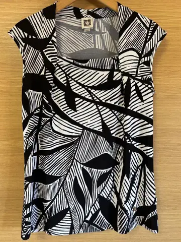 ANNE KLEIN 티셔츠