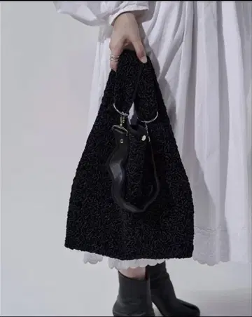 노리 에노모토 목요일 저녁 / 블랙 시링