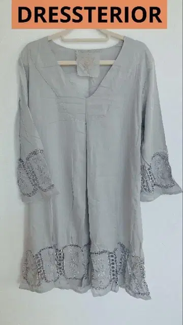 DRESSTERIOR 자수 5부 소매 원피스 그레이 튜닉 블라우스