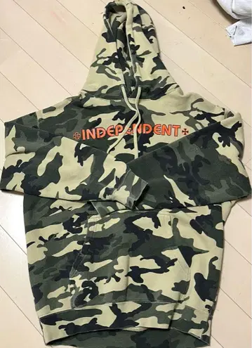 INDEPENDENT 카모플라쥬 후드티