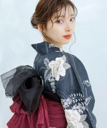 Dita 유카타 나기의 후지나가레
