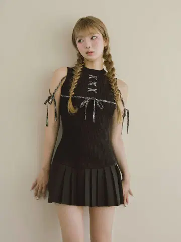 다리치 도킹 레이스업 미니 원피스
