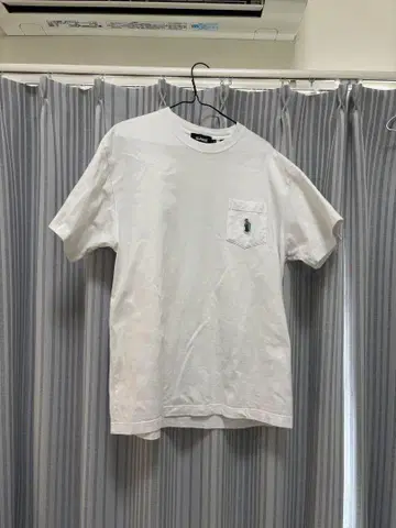 X-LARGE 화이트 티셔츠 그래피티 프린트