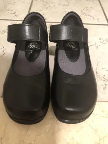 새상품급! 블랙 멜리 제인 신발 합성 피혁
