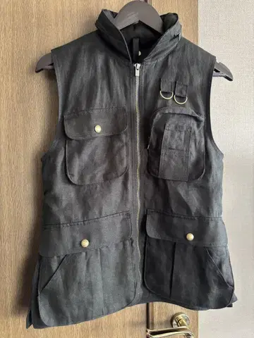 BANANA REPUBLIC 헌팅 베스트