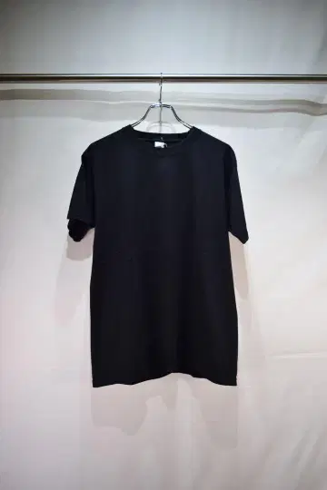 구제 의류 플레인 블랙 티셔츠 00s FRUIT OF THE LOOM
