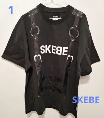 SKEBE 하네스풍 블랙 티셔츠