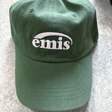 emis 캡 그린