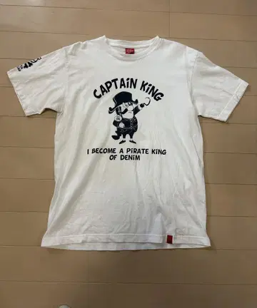 Studio Dartisan CAPTAIN KING 티셔츠