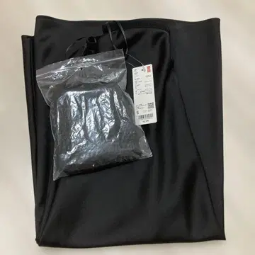 유니클로 새틴 스커트 블랙 S 새상품