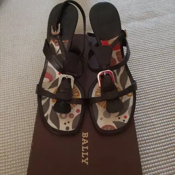 BALLY 발리 샌들 브라운 힐 샌들