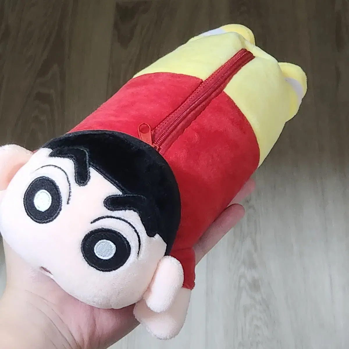 Unused Crayon Shin-chan doll pencil case