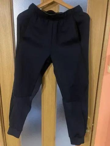 OAKLEY 오클리 네이비 S 사이즈 조거 팬츠