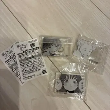 향기로운 꽃이 당당하게 피는 아크릴 참 가챠 와구리 쿠니코 츠무기 린타로
