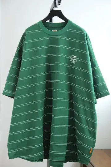 SEE SEE SUPER BIG FLAT SS 보더 티셔츠 그린
