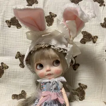 브라이스 토끼 귀 모자 토끼 아웃핏은 포함되어 있지 않습니다.