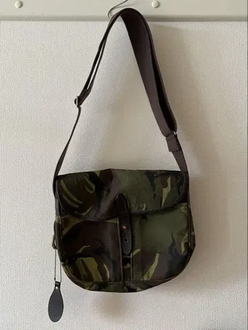 브레디 카모플라쥬 숄더백