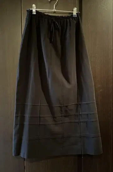 시빌라 블랙 허리 밴딩 롱 스커트 일본제