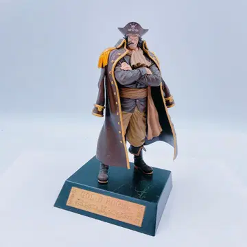 7FM25 ONEPIECE 원피스 골드 D 로저 피규어