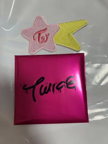TWICE THIS IS FOR 랜덤 와펜 스티커