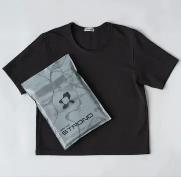 스트롱 팩 티 숏 (블랙) XS