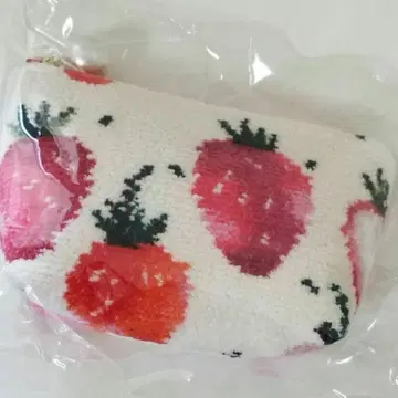 페이러 스트로베리 도트 파우치 아이보리 미사용 새상품