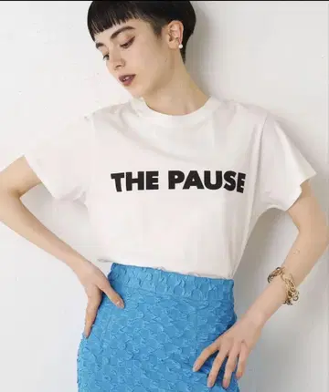 THE PAUSE 프린트 화이트 티셔츠