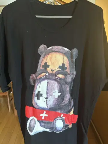 레토쿠마 티셔츠