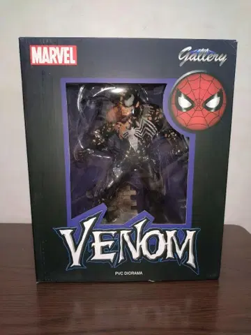 다이아몬드 셀렉트 베놈 동상 PVC 피규어 마블
