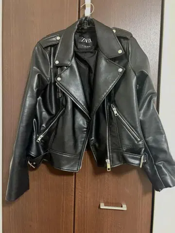 ZARA 자라 블랙 가죽 라이더 자켓