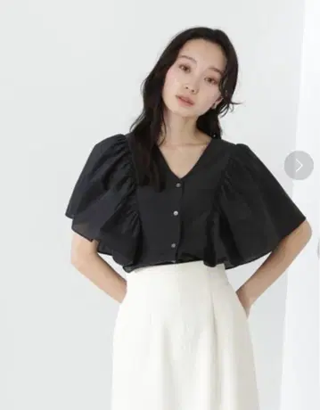 NATURAL BEAUTY BASIC 버터플라이 슬리브 블라우스 실크