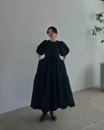 미사용 새상품 CLANE BOMB ONEPIECE 블랙 사이즈 0