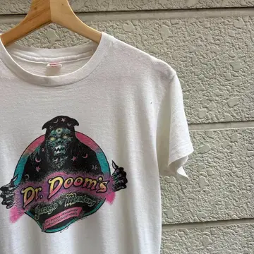 70년대 미국 구제 의류 마블 Dr Doom 프린트 티셔츠 빈티지