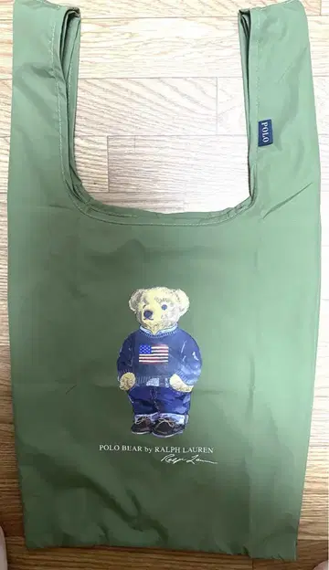 포켓형 레인 백 폴로베 프린트 카키