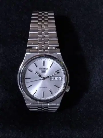 SEIKO5 세이코 파이브 뒷면 스켈레톤 오토매틱 손목시계 작동품 실버
