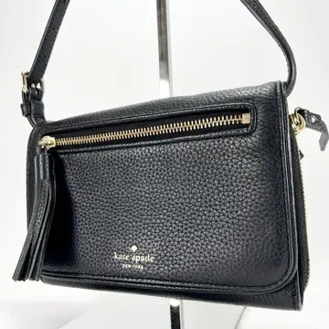 Kate spade 가죽 블랙 골드 금장 장식 숄더백
