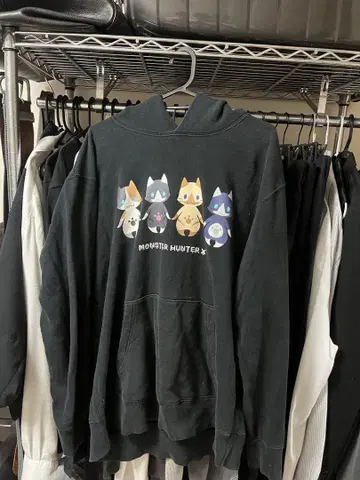 몬스터 헌터 유니클로 콜라보 아이루 유니클로 후드 블랙 XL